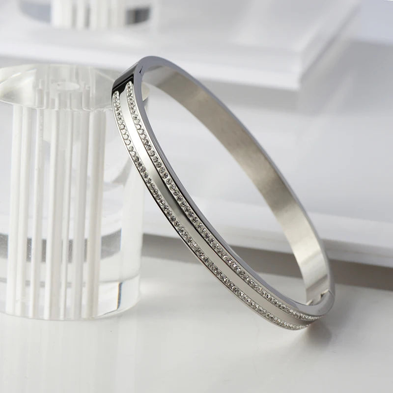 Trendy Cuff Bangle Bracelet Cubic Zirconia Luxury Jewelry - Guangzhou Mingshixuan Jewellery CO.,Ltd