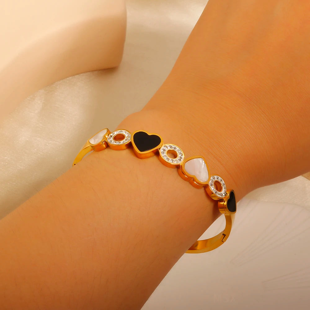 Shell Heart Shaped Zircon Inlaid Luxury Bangle Jewelry - Guangzhou Mingshixuan Jewellery CO.,Ltd