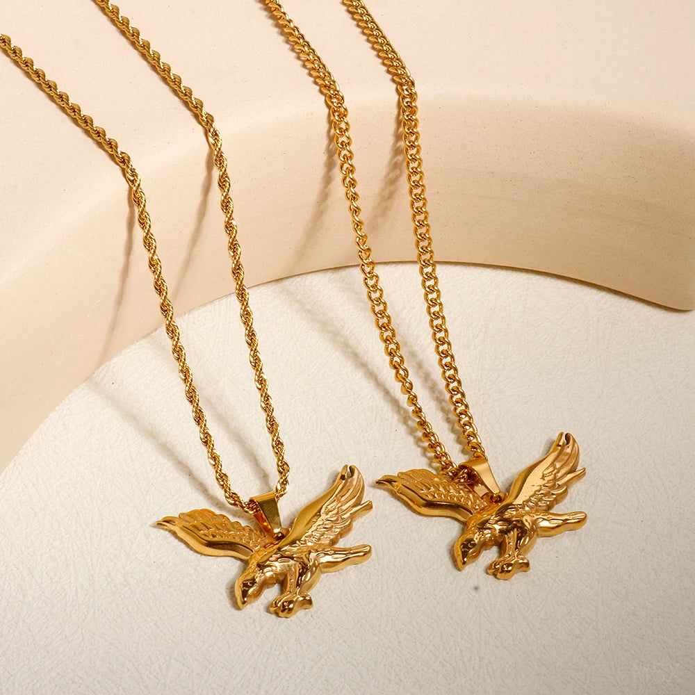 Dapeng Spreading Wings Pendant Necklace