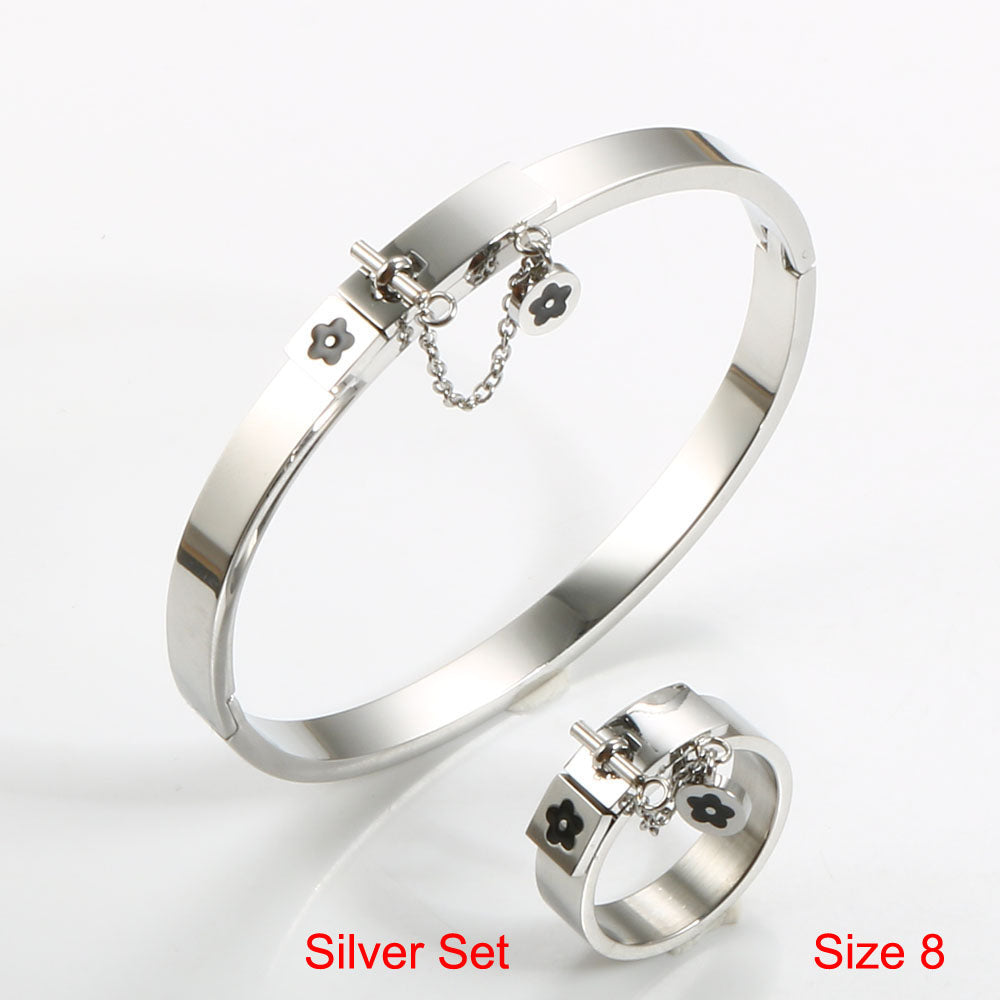 Flower Charm Finger Rings For Men Women - Guangzhou Mingshixuan Jewellery CO.,Ltd